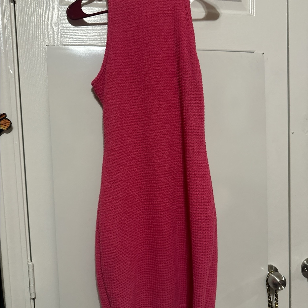 Elegant Pink Sleeveless Dress